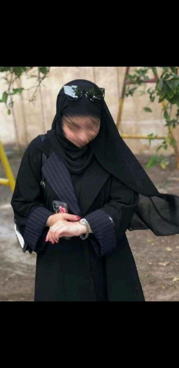⁦العبايه المخططه عبايه الترند⁩ - الصورة ⁦2⁩